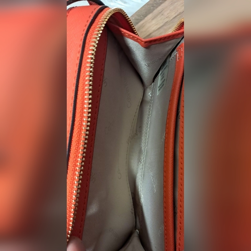 Calvin Klein Crossbody/Shoulder Bag - Picture 4 of 5